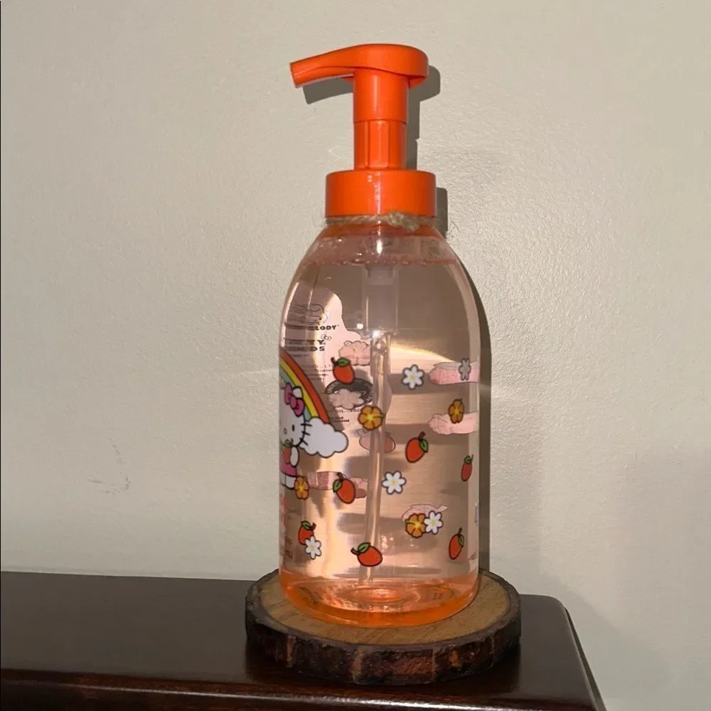 Hello Kitty Mango Grove Foaming Hand Soap